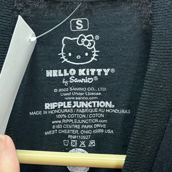 NWT hello kitty t shirt. Color black, size small. - Picture 2 of 3